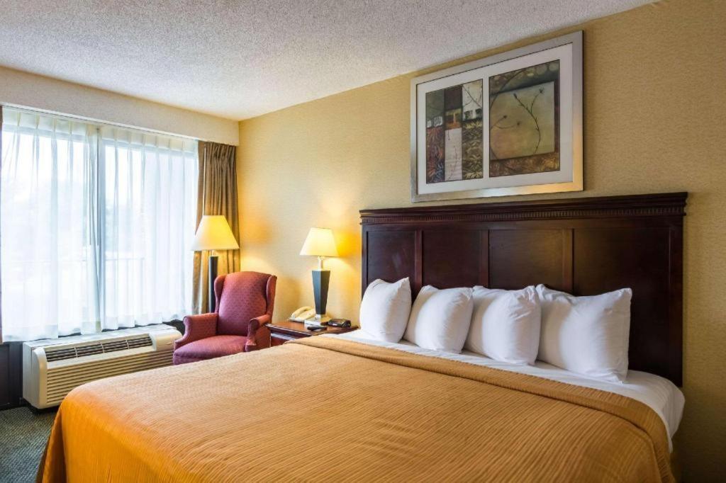 Quality Inn Manassas Exteriör bild