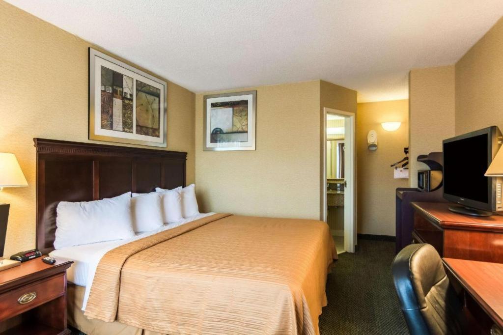 Quality Inn Manassas Exteriör bild