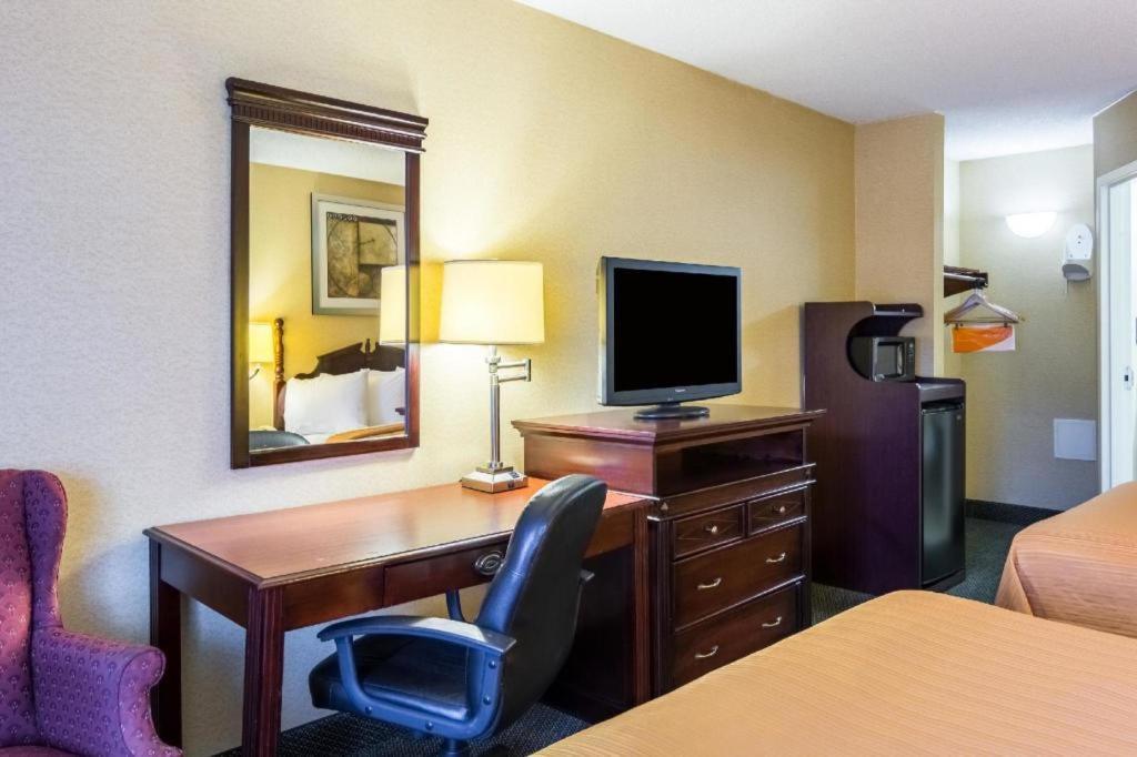 Quality Inn Manassas Exteriör bild