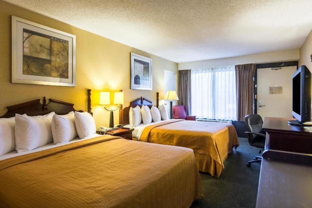 Quality Inn Manassas Exteriör bild