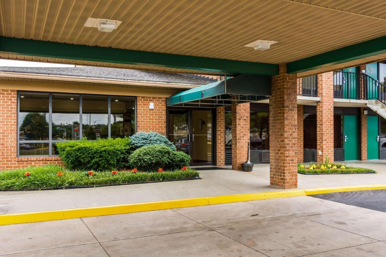 Quality Inn Manassas Exteriör bild