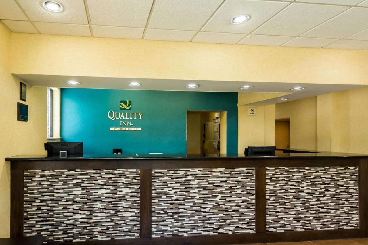 Quality Inn Manassas Exteriör bild