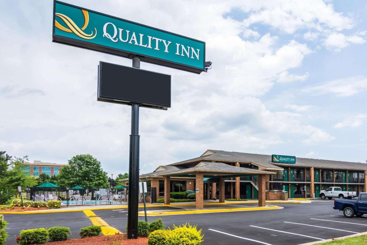 Quality Inn Manassas Exteriör bild